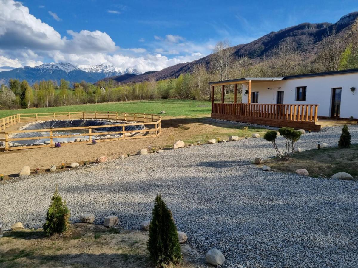 Beaumont Lodges Predeluț Exterior foto