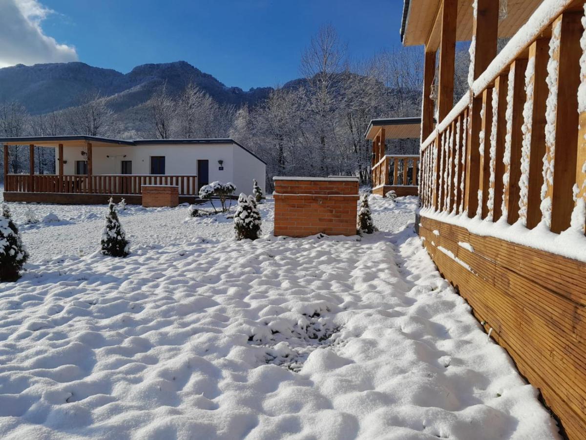 Beaumont Lodges Predeluț Exterior foto